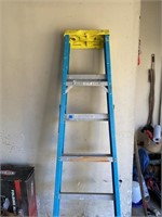 Werner 6 ft. Fiberglass Ladder