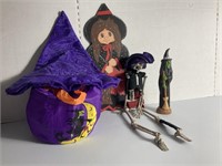 Assorted Halloween Decor