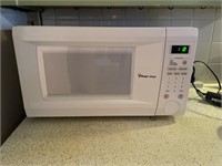 Magic Chef Microwave Oven