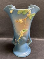 Roseville Pottery 1947 Blue Snowberry vase
