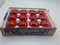 Box of 12 red mercury glass ornaments/Paragon Box