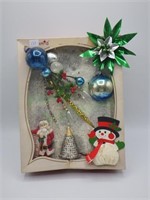 Kitschy fun VTG décor box/honeycomb snowman