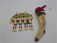 Customizable  family of 6 monkeys/Bah Humbug