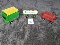1/16 Scale Toys Includes Silage Wagon, Anhydrous