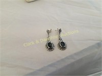 Silverstone and onyx earrings, piercd
