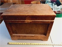 OLD VINTAGE WOOD BOX