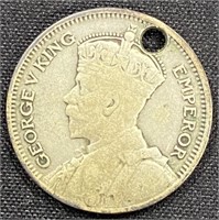 1933 -  Australia 6 d Sil coin hole