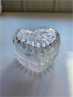Glass heart dish with lid