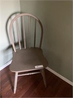 Wooden Plank Bottom Side Chair