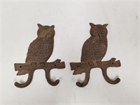 Pair of cast iron wall hanging coat hooks 7"