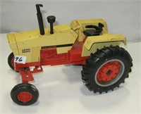 Die Cast Metal Ertl Case1071 Agri King Tractor