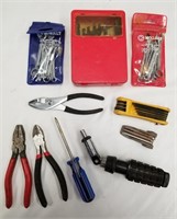 Assorted hand tools    (P 22)