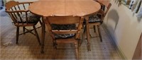Vintage Country Maple Table & 4 Chairs