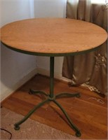 Metal and wood top circle table