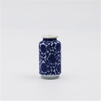 Blue and White Lotus Pattern Snuff Bottle