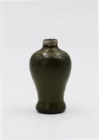 “Eel skin” Glazed Meiping Snuff Bottle