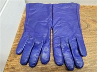 Ladies Leather Exterior 100% Wool Lined Purple