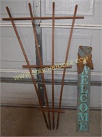 Wood Flower Trellis w/Wood Welcome Sign