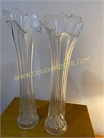 Set of 2 Glass Vases