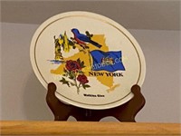 (17) state souvenir plates and stands