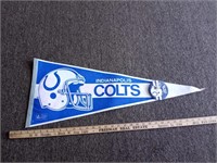 Vintage Indianapolis Colts Pennant +pin
