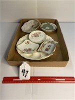 Flat of Misc China Pieces