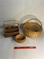 Round Basket with handle