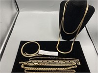 Vintage Necklaces Heavy Gold Tone Chains