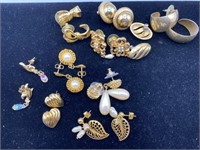 Assortment of nice Earrings