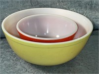 (B) Pyrex red unnumbered bowl from original