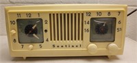 Sentinel vintage alarm clock radio missing one