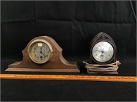Vintagem Hammond and humpback clocks