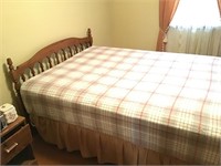 queen size bed - pick up in WBL only