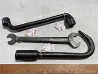 Wrenches- Fordson 2097M2 Tractor, M87 Ruler,