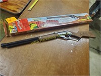 Daisy Red Ryder BB Gun Model#1938B and Box