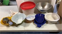 Tupperware, Pyrex, kitchen items