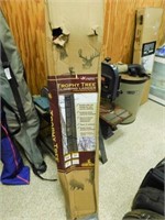 RIVERS EDGE 15' TROPHY TREE LADDER, NEW IN BOX