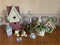 Decorative birdhouses, vase, cloches,