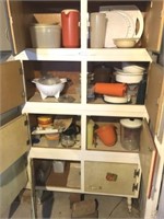 Contents of 4 Cabinets of Kitchen Wares