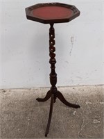 Vintage octagonal candle stand on tripod base