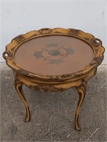 French style coffee table with serving tray top