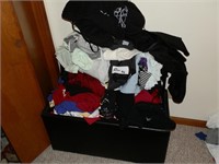 TOY BOX WITH WOMEN'S CLOTHES