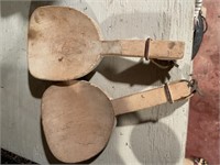 2 vintage wooden scoops