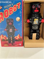 Wind-Up Mechanical Roby Robot