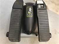 LATERAL THIGH TRAINER
