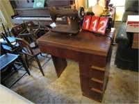 SEWING DESK W/ SEWING MACHINE MISSING PEDALS- DESK