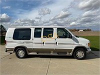 2001 Ford Road Star Van,