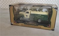 Quaker State 1951 Ford toy fuel tanker truck