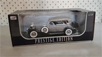 1932 Cadillac Sport Phaeton model car