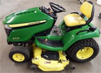 John Deere X530 Riding Lawn Tractor / Mower